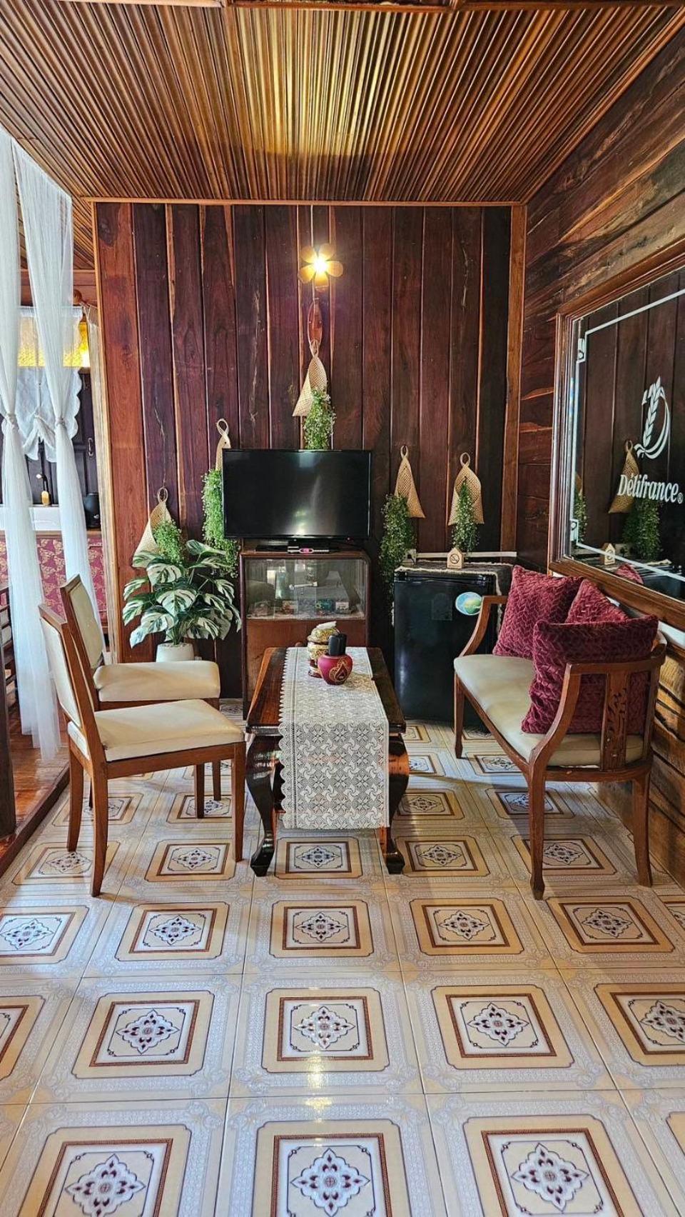 The Antique Riverside Resort Ban Pong  Zewnętrze zdjęcie